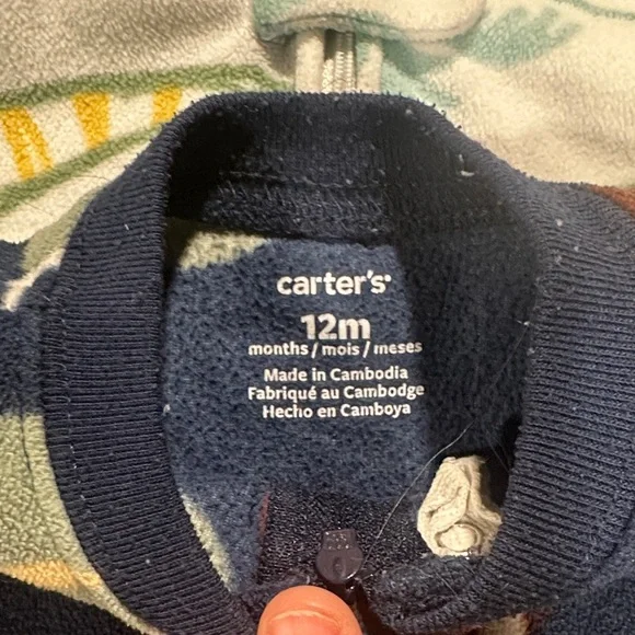 FIVE Carter's 12M Footie Bundle - Picture 2 of 3